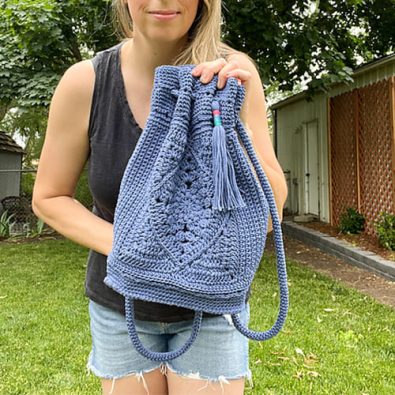 granny-square-crochet-backpack-free-pattern