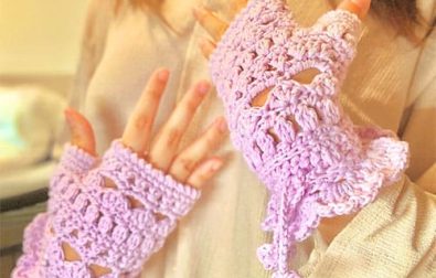 cute-free-crochet-fingerless-gloves-pattern
