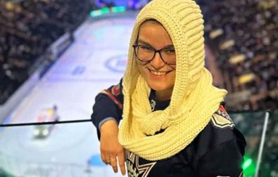 white-free-crochet-scarf-with-hood-pattern